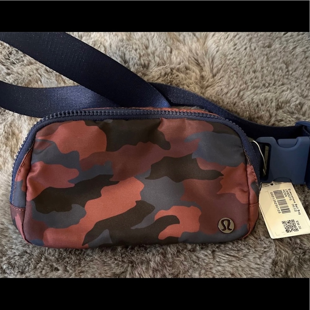 Lululemon bum bag
